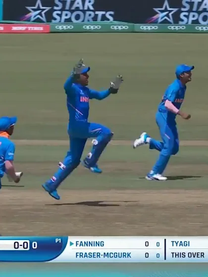 ICC U19 CWC: IND v AUS – Australia lose 3/4 in first over! 