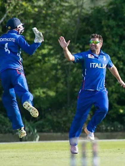 Four teams tied ahead of final round of matches