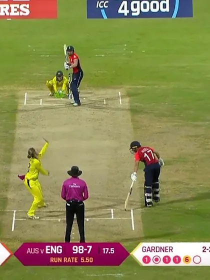 AUS v ENG: Ashleigh Gardner's 3/22