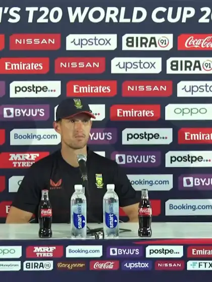 1 November - Abu Dhabi - South Africa player Dwaine Pretorius pre-match press conference