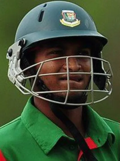 Shakib stars in series win