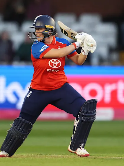 Capsey's starring role leaves England with dilemma for T20WC