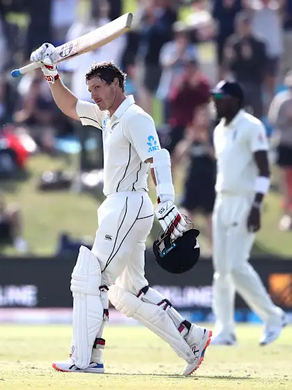 Watling ton leads gritty New Zealand fightback