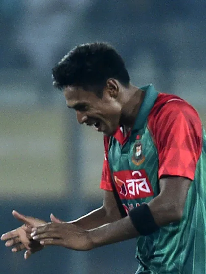 Bangladesh surges to clean sweep