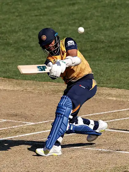 SIX: Kusal Mendis flicks one over the short boundary | T20WC 2022