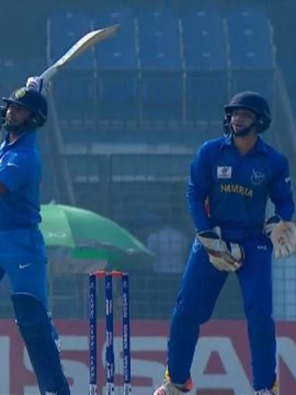 Rishabh Pant's one handed six!