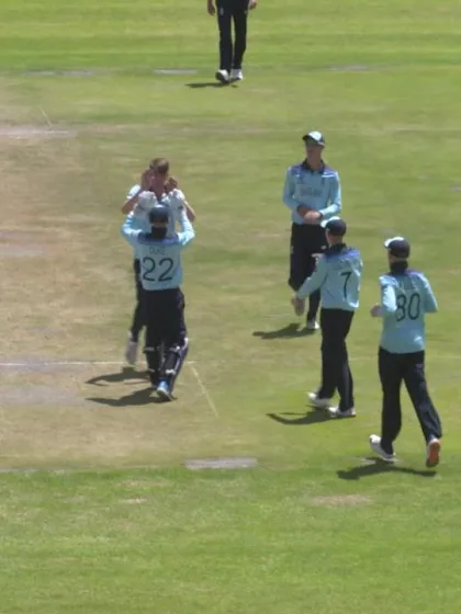 ICC U19 CWC: ENG v NGR – Mousley takes excellent diving catch at slip
