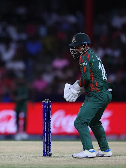 Kushal Malla cranks it up against Mahmudullah | T20WC 2024