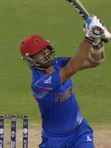 Nowroz Mangal Smashes Consecutive Sixes!