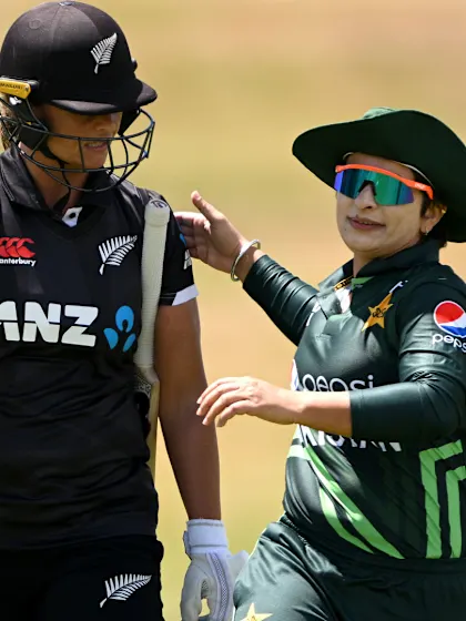 Pakistan lose key duo to injury as New Zealand clinch commanding victory