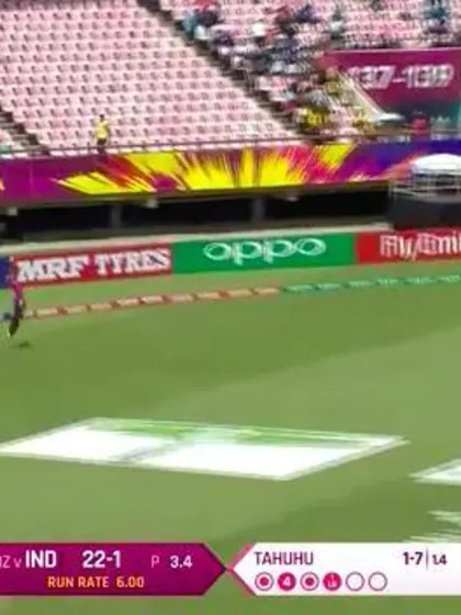 Jensen takes blinding catch to dismiss Mandhana