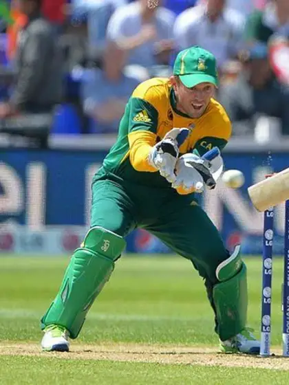 Kohli, de Villiers locked in a tussle for No.1 ODI batting rank