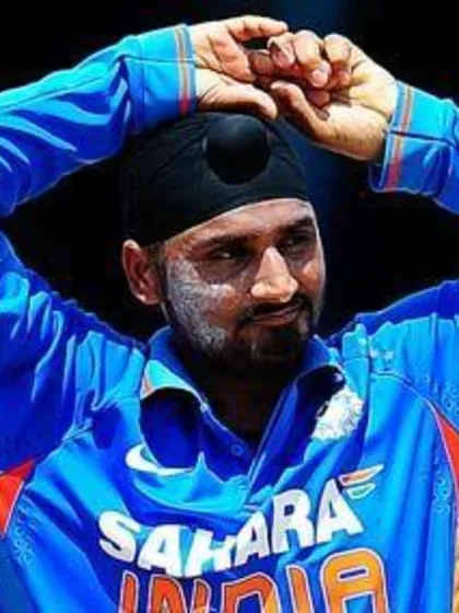 India names young squad for the first two ODIs