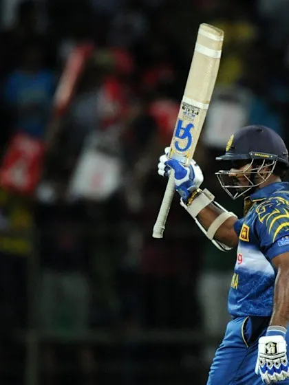 Pakistan eyes comeback in third ODI