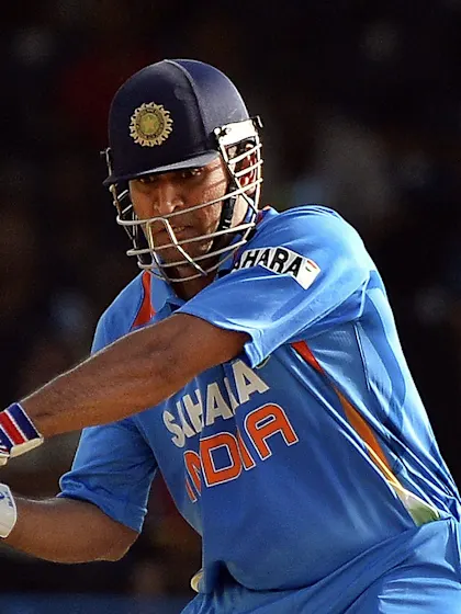 Dhoni clinches title for India in low-scoring thriller 