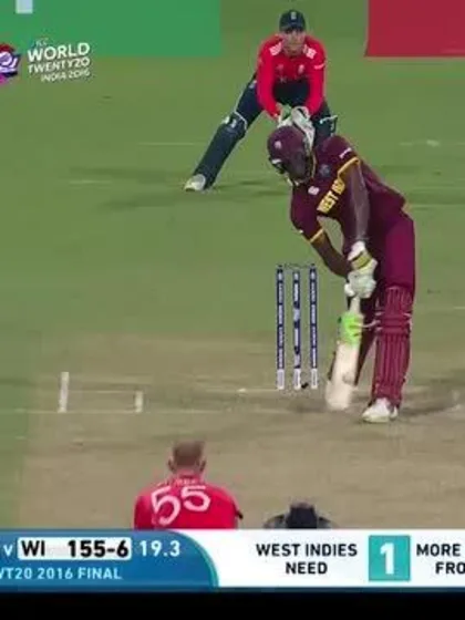 Bishop & Bumble commentate on the final 4 balls of #WT20!