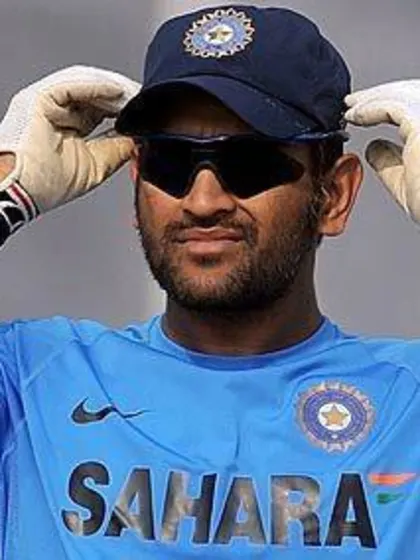 Dhoni reclaims number-one ranking, India number-two position