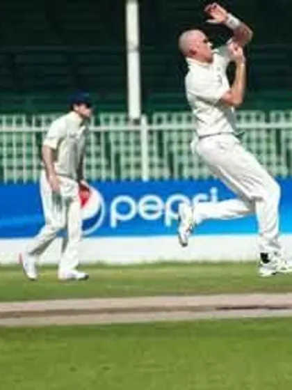 Johnston, Porterfield star as Ireland remain atop