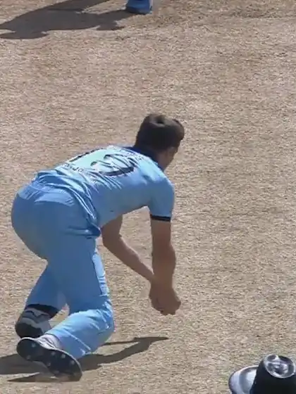 Logo of CWC19: ENG v IND - KL Rahul falls to Chris Woakes for a duck 