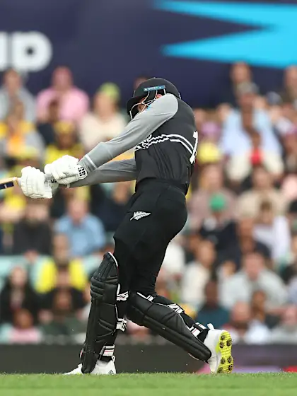 Logo of SIX: Finn Allen smashes Marcus Stoinis over his head | T20WC 2022