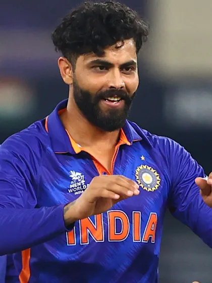 Ravindra Jadeja strike with dream ball