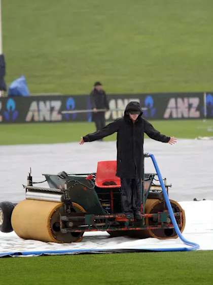 Rain denies New Zealand series-levelling win