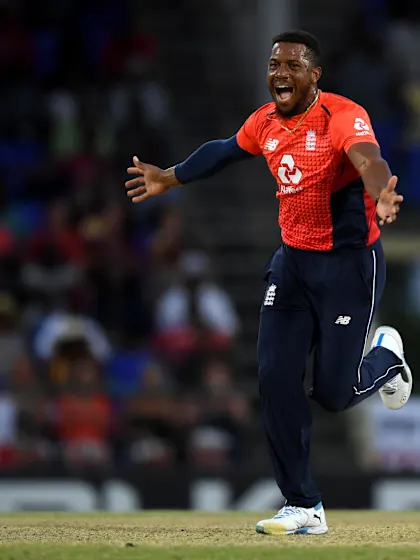 Jordan, Billings lead England to record-breaking win