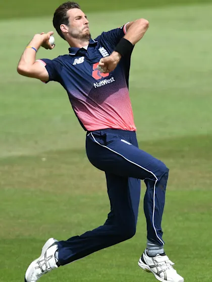 England calls on Finn as Woakes replacement