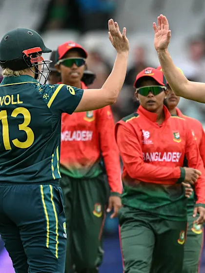 AUSTRALIA MOTOR TO COMFORTABLE WIN OVER BANGLADESH