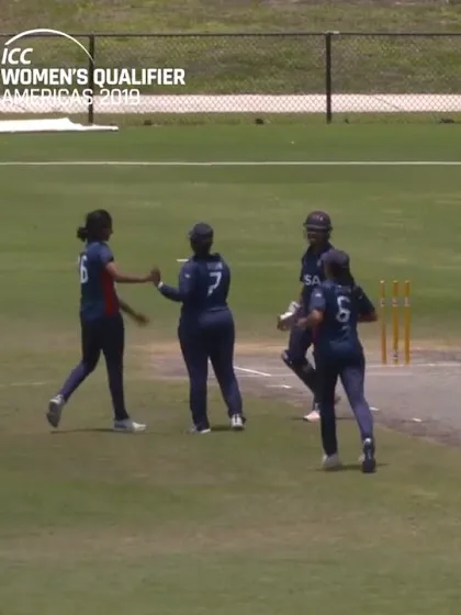 Women's Qualifier 2019 - Americas: Match 3 – USA's Geetika Kodali picks wicket on debut
