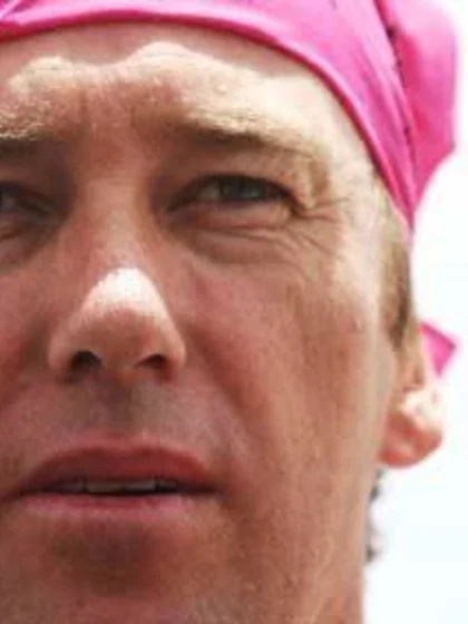 Top stars back McGrath Foundation appeal