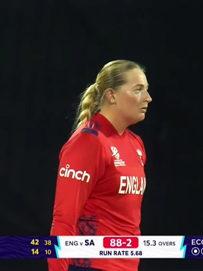 Logo of Laura Wolvaardt - Wicket - England vs South Africa