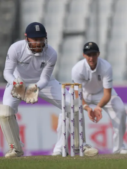 Mehedi, Kayes keep Bangladesh in the hunt