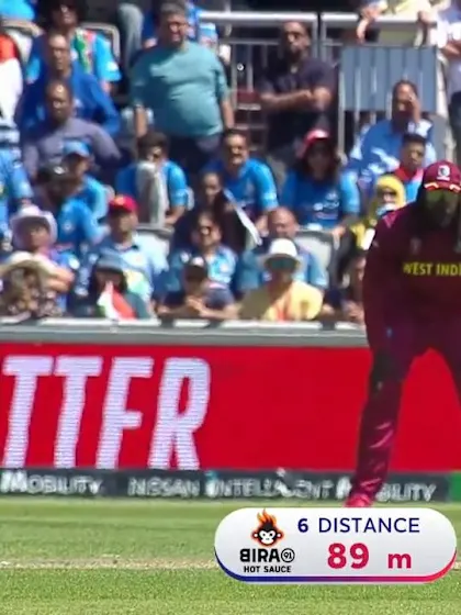 Nissan POTD – Dhoni smashes an 89 metre six