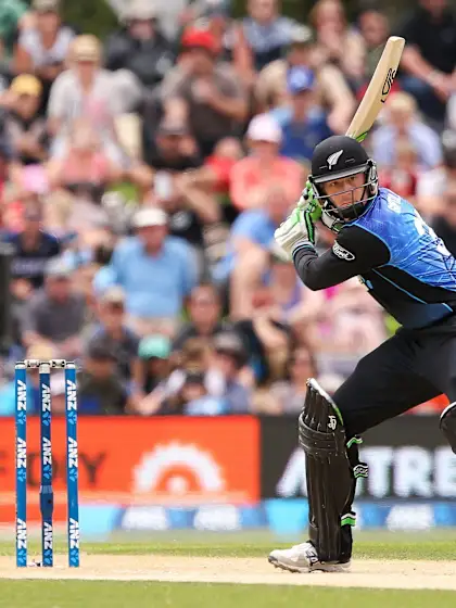 Guptill, Henry star in big New Zealand win