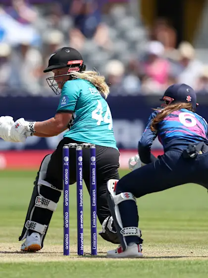 Izzy Sharp finds the mid-wicket fence | Women's T20WC 2026