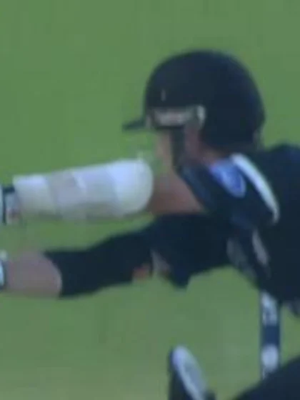 M25: NZ v Ned - Kane Williamson Wicket