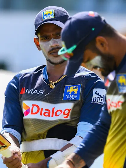 Australia stick with winning formula as Sri Lanka hand Test debut to trio