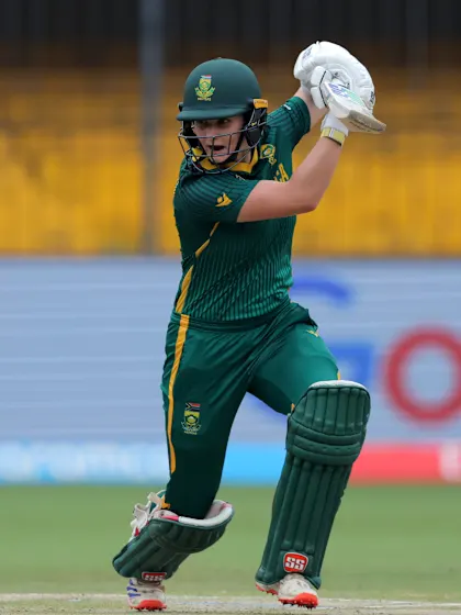 Wolvaardt's first-ball cover drive for four | CWC25