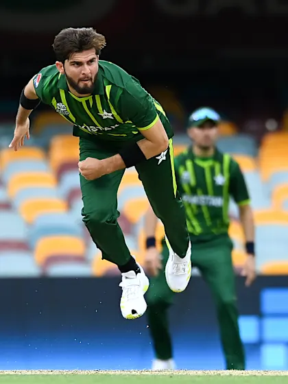Logo of Shaheen Afridi is back with a bang. Two BANGS! | T20WC 2022 warm-up