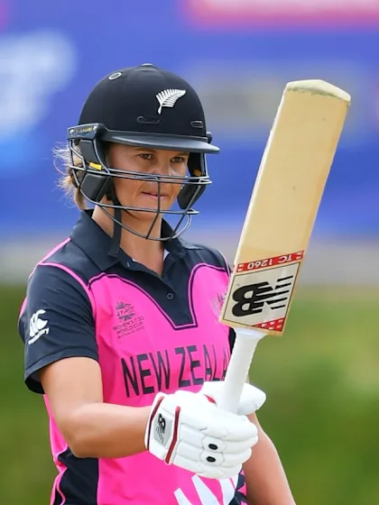 Bates at her best as White Ferns ease past Thailand