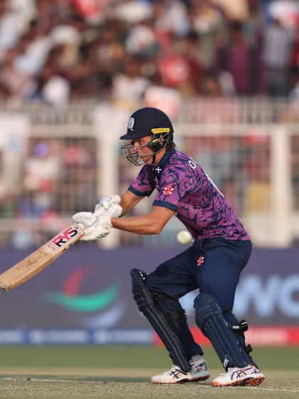 Oliver Davidson pulls out the scoop to perfection | T20WC 2026