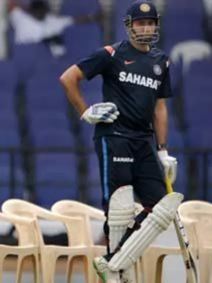 Laxman fit for second Test