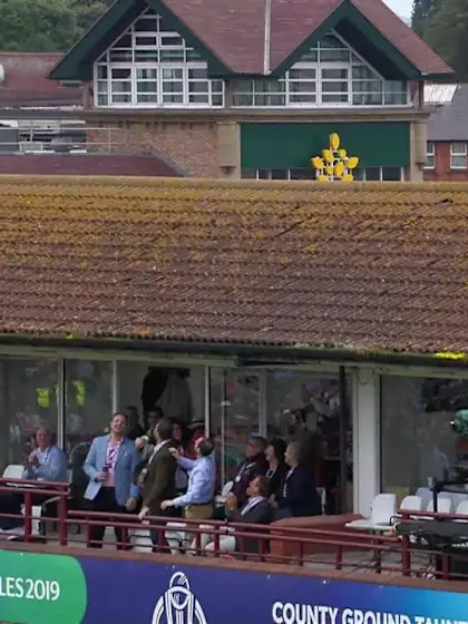CWC19: WI v BAN - Pooran launches an 89 metre six