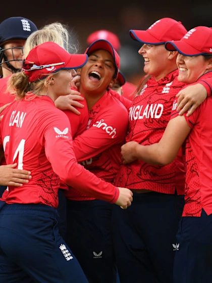 Excellent England overcome India to stay top of Group 2