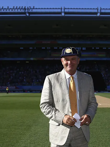 ?New Zealand cricket legend Martin Crowe passes away after lengthy battle with cancer