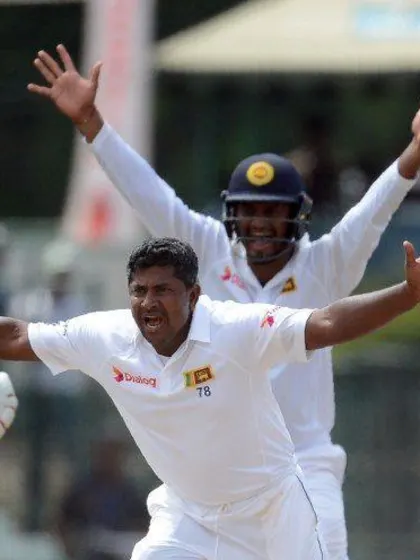 Herath scalps six to restrict Australian lead