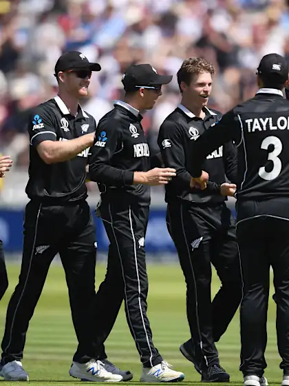England, New Zealand battle to seal semi-final berth