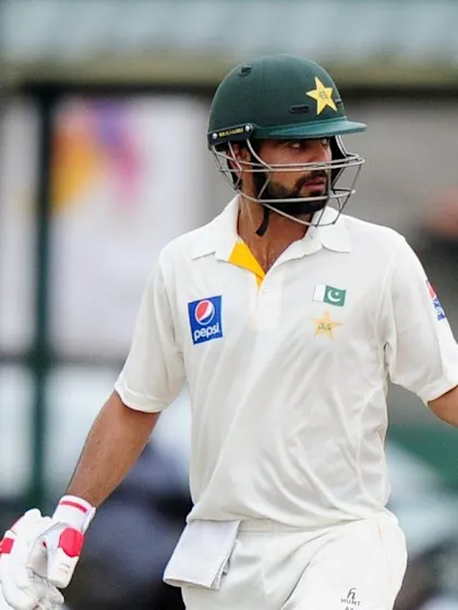 Pakistan fights back with Shehzad, Azhar fifties