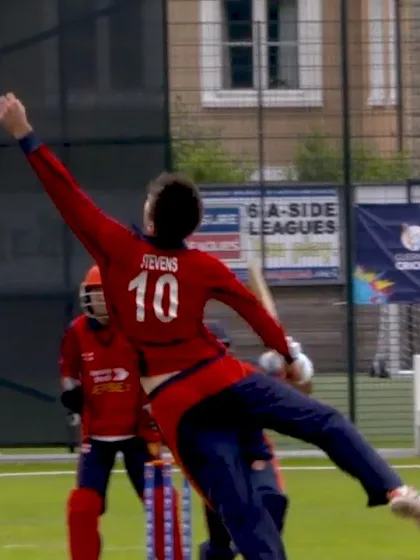 ICC Men's T20 World Cup Europe Final 2019, JSY v NOR - another spectacular catch - Jersey’s Ben Stevens C&B to dismiss Norway's Tafseer Ali